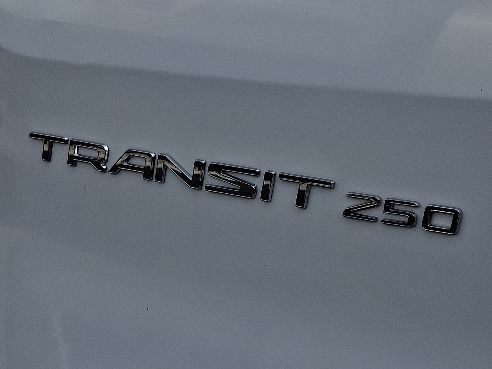 2018 Ford Transit-250 148 WB Medium Roof Cargo