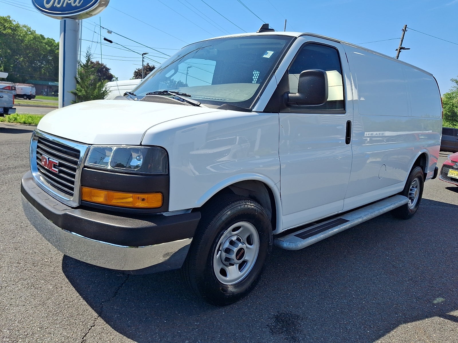 2024 GMC Savana Cargo RWD 2500 Regular Wheelbase Work Van
