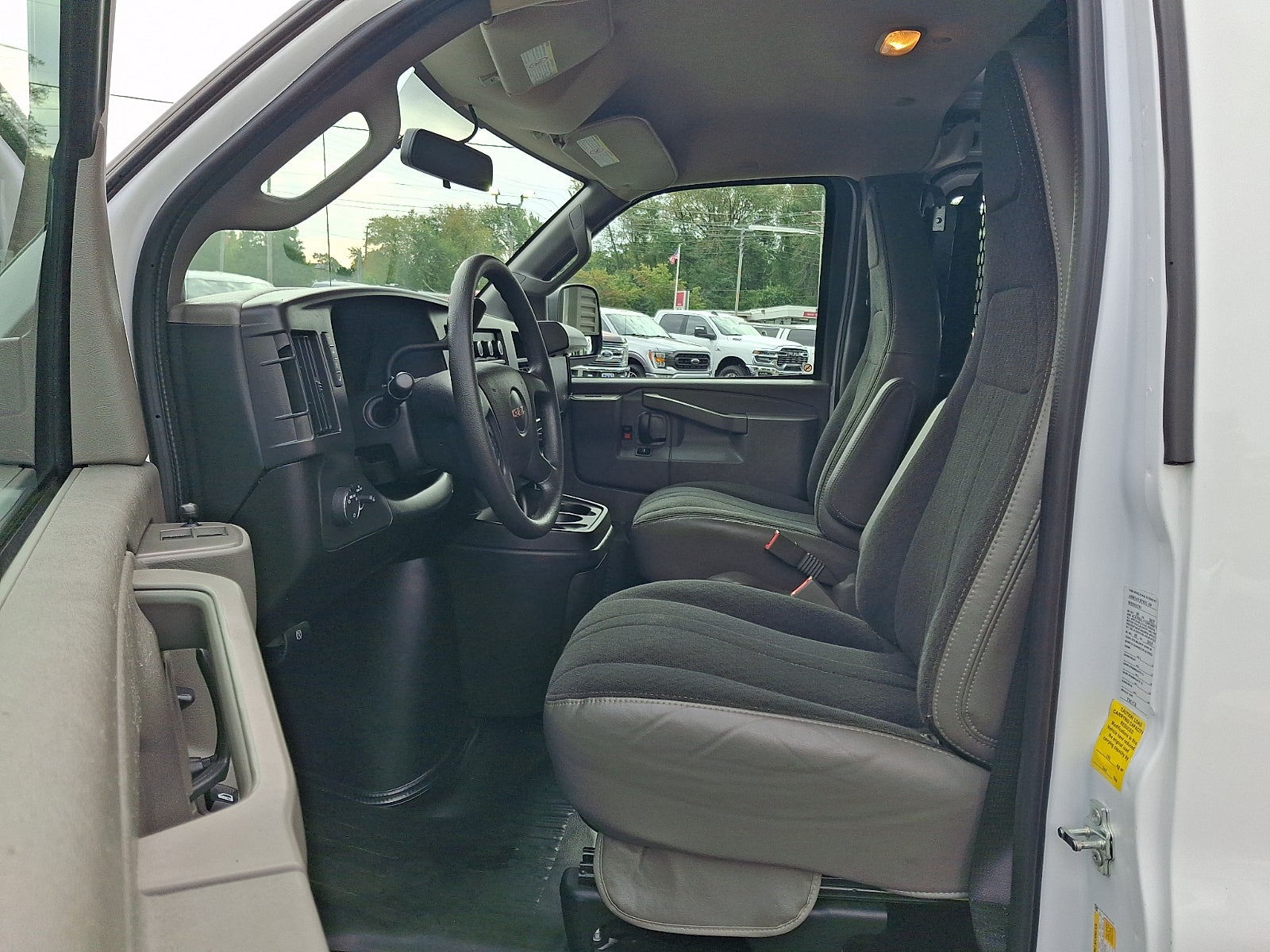2025 GMC Savana Cargo RWD 2500 Regular Wheelbase Work Van