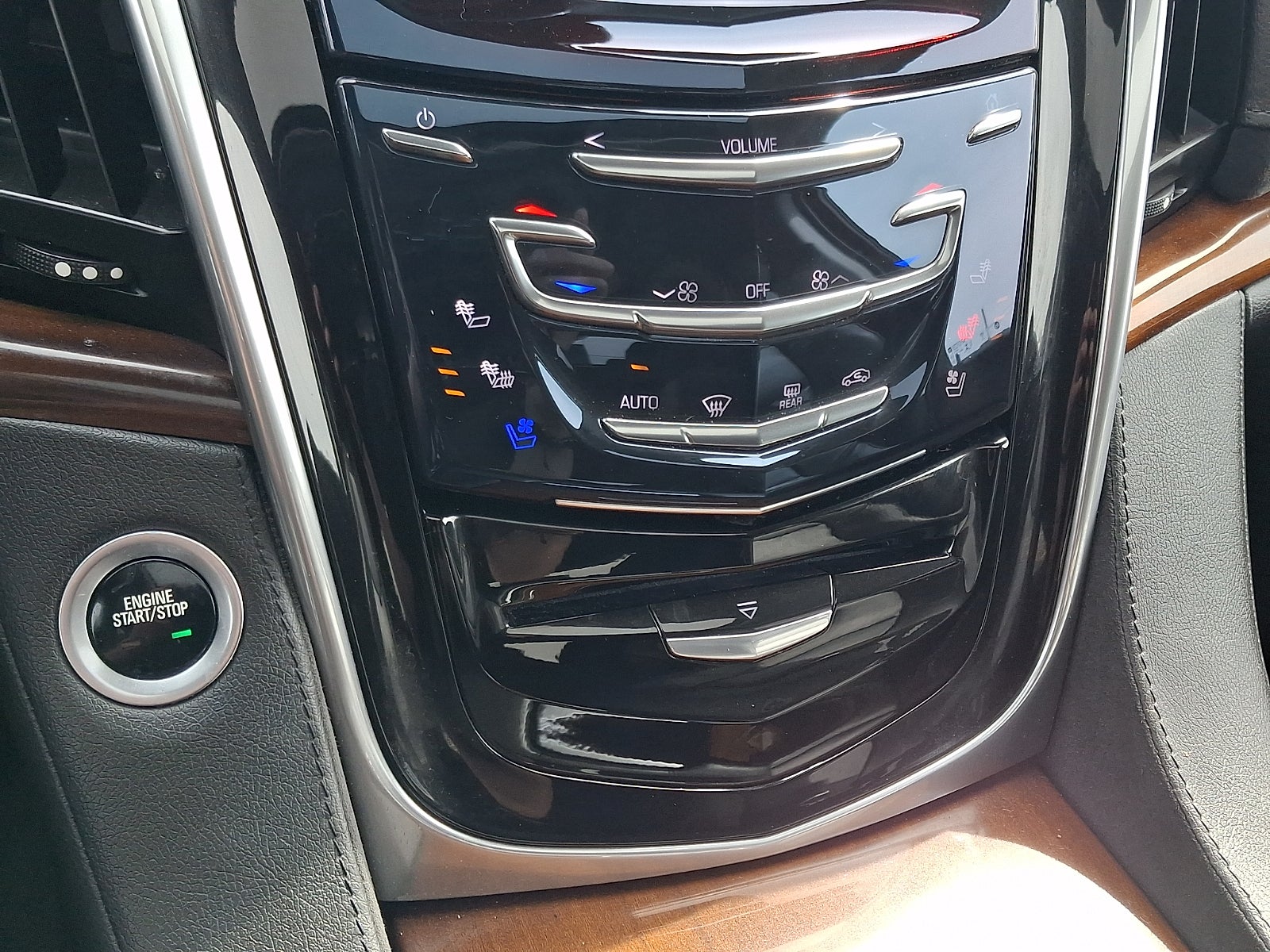 2020 Cadillac Escalade 4WD Luxury