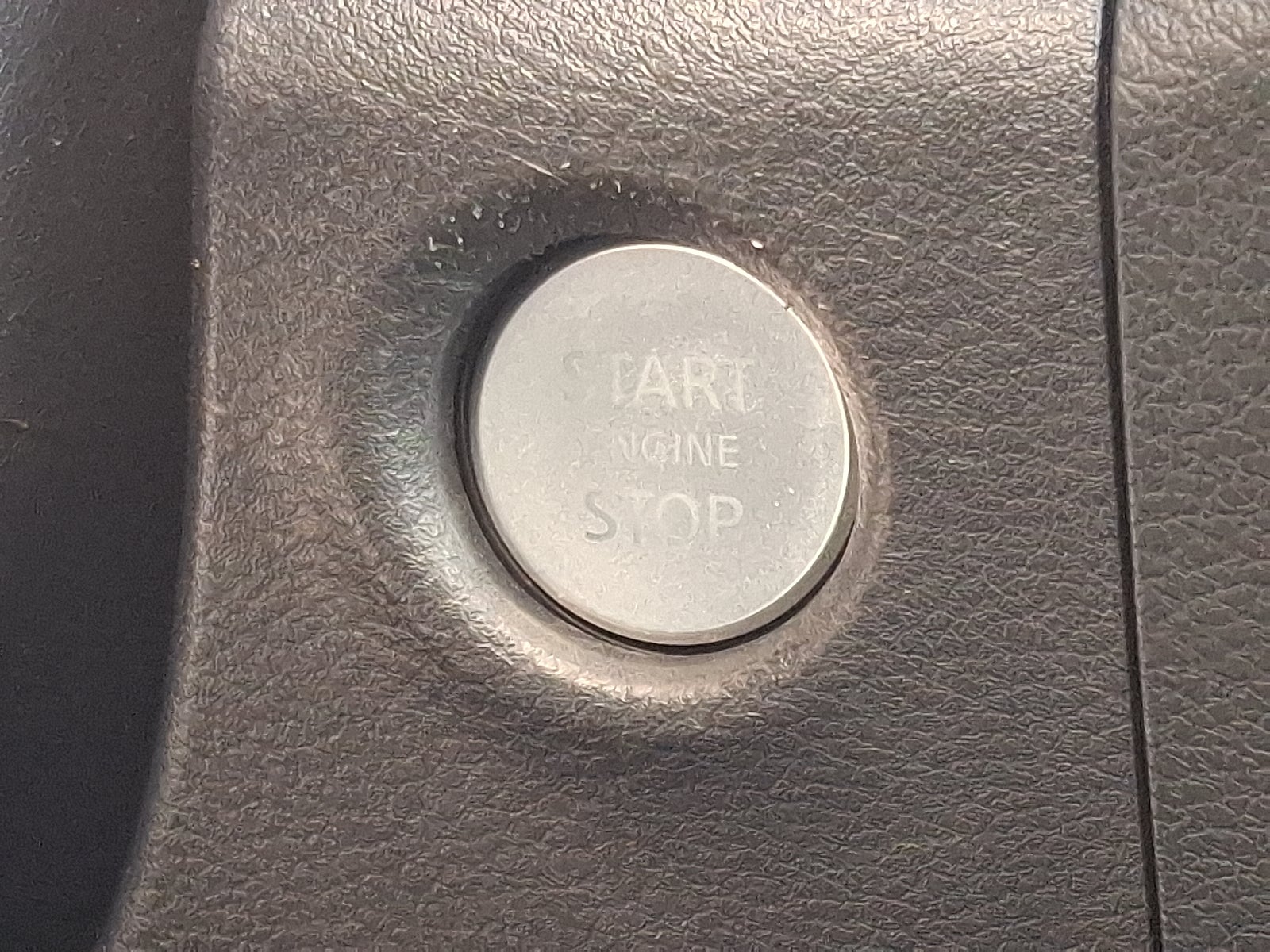 2022 Nissan Frontier Crew Cab SV 4x4