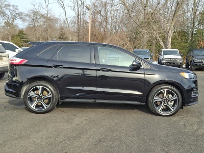 2022 Ford Edge ST