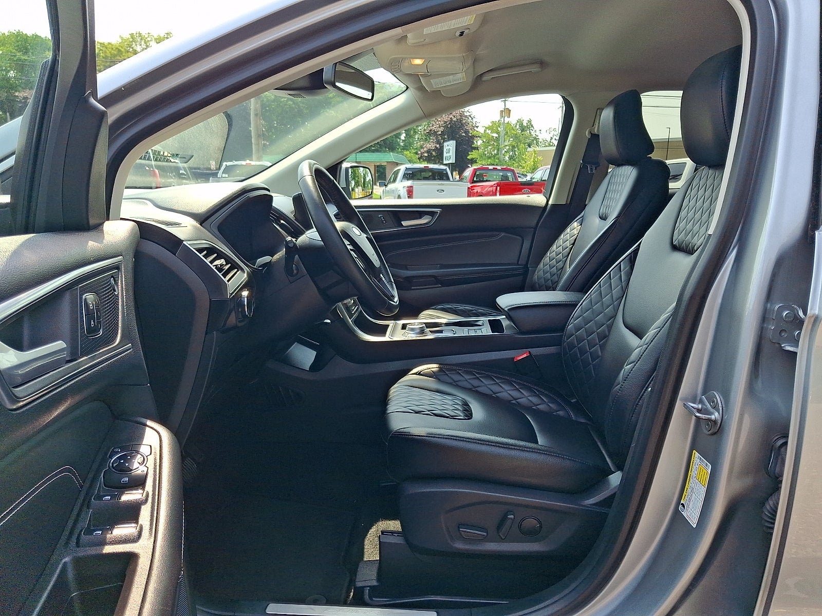 2024 Ford Edge Titanium