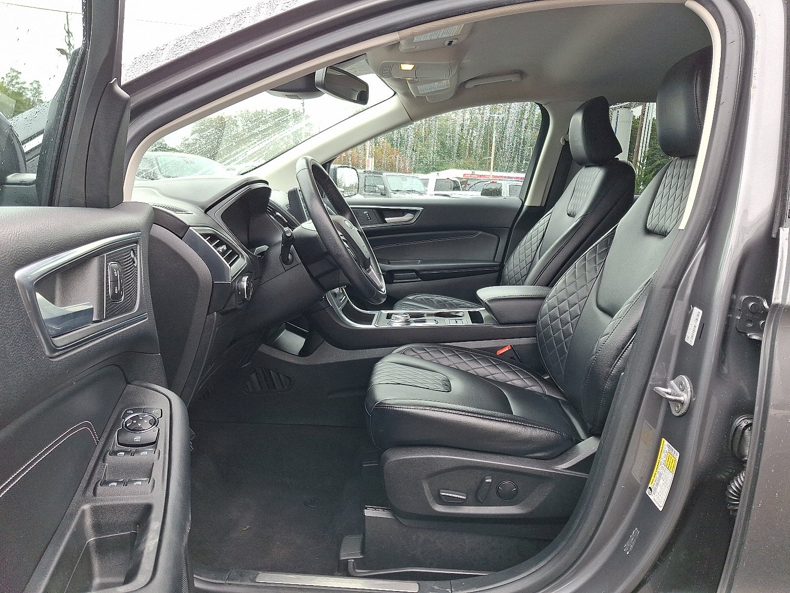 2023 Ford Edge Titanium