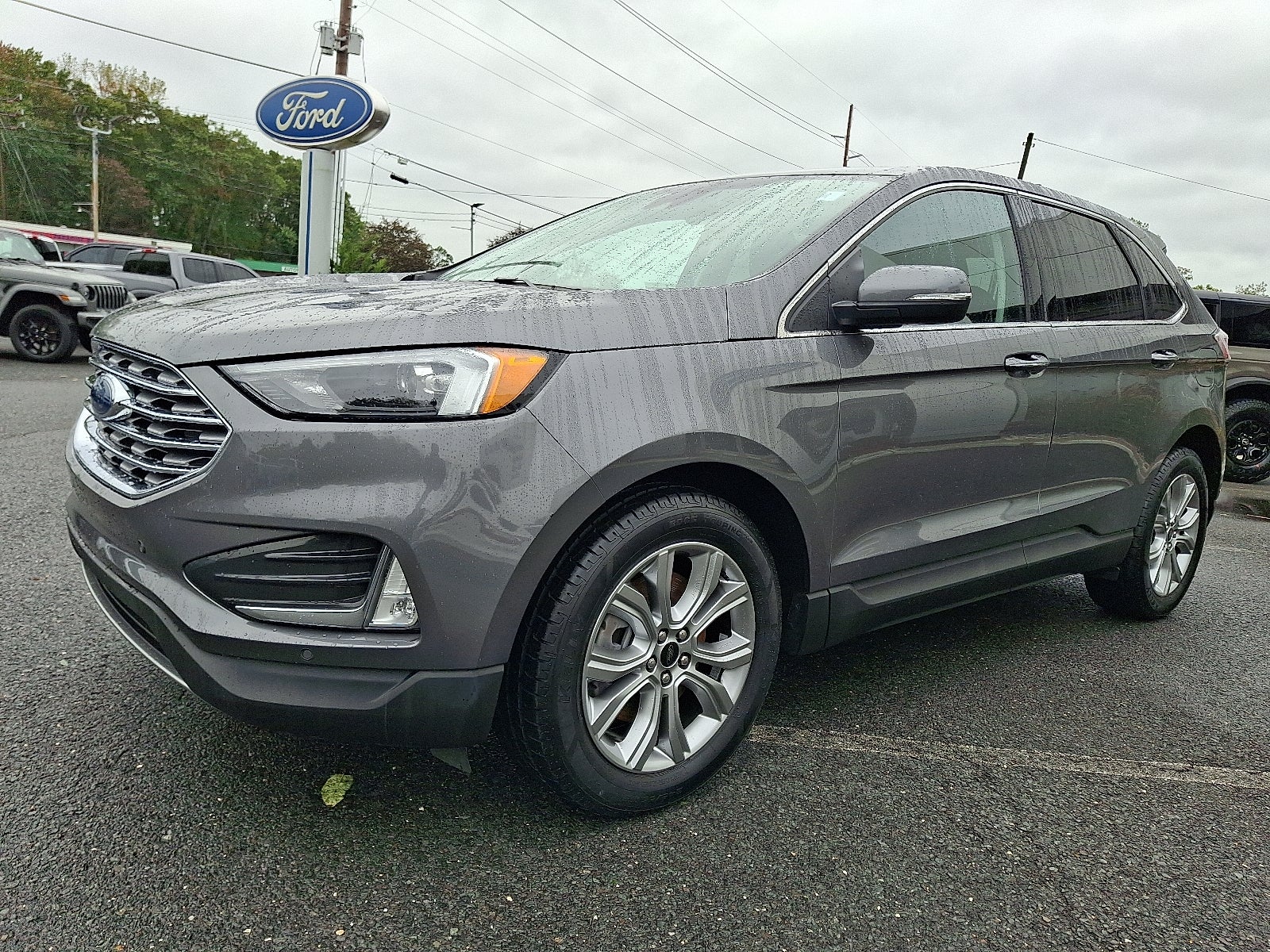 2023 Ford Edge Titanium