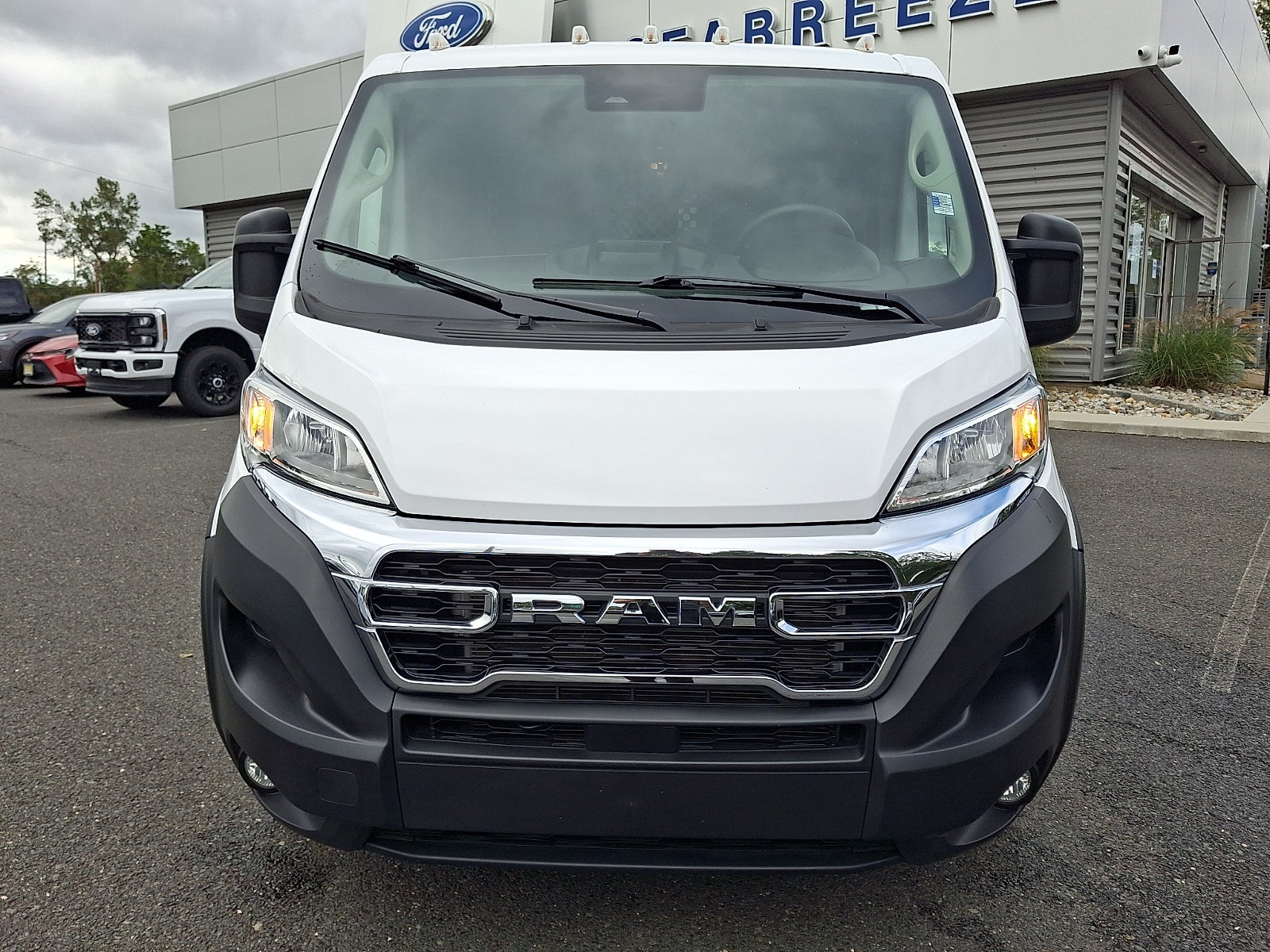 2025 RAM ProMaster 2500 Cargo Van Tradesman Low Roof 136" WB w/Pass Seat