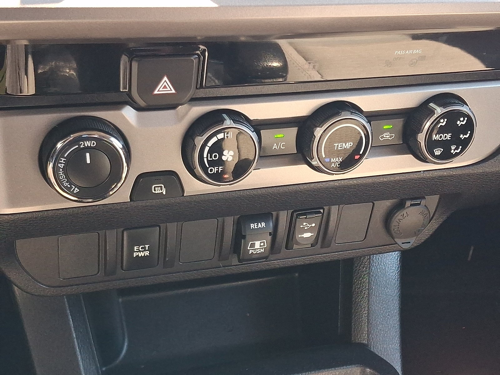 2018 Toyota Tacoma SR5 V6