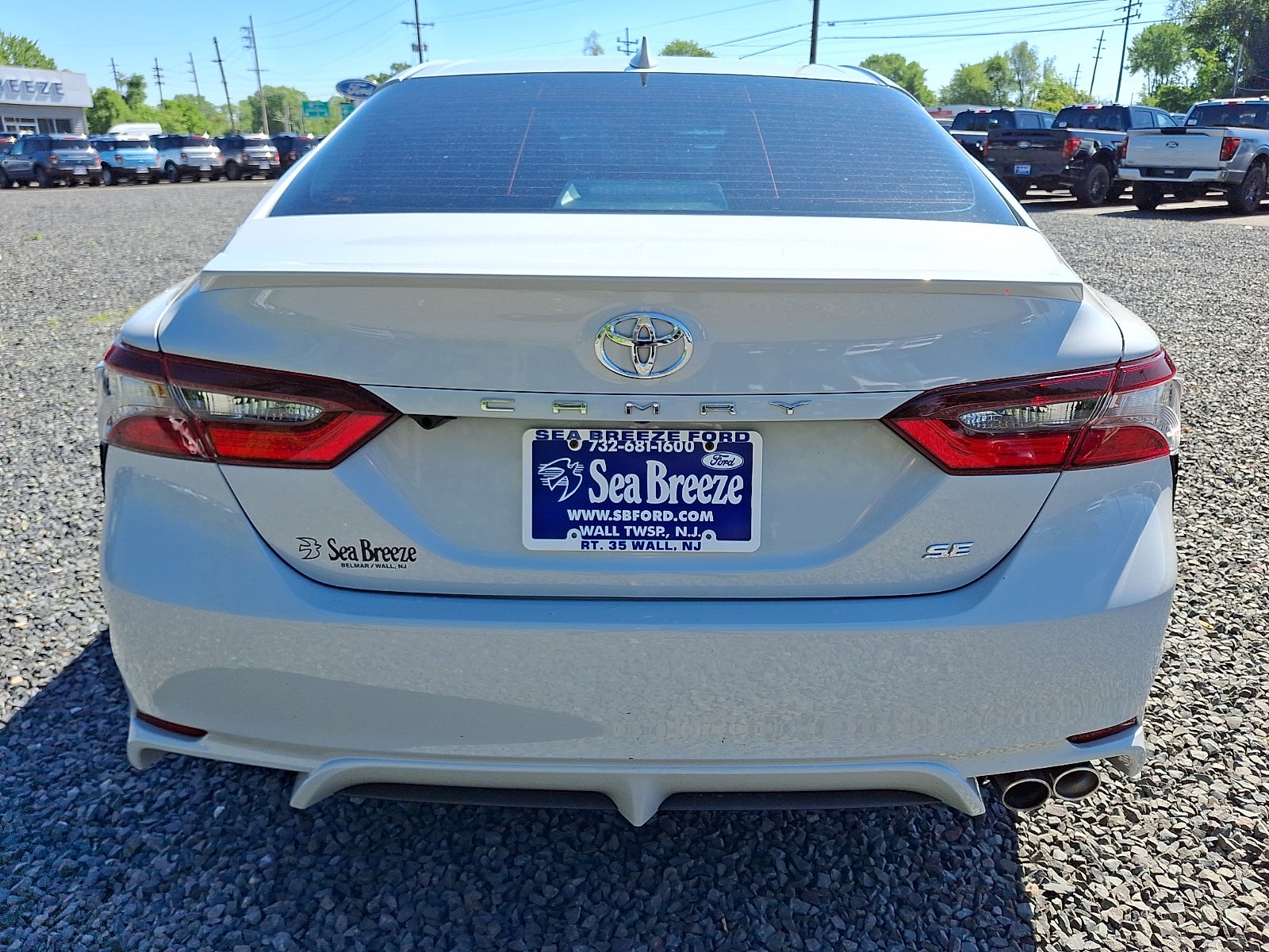 2022 Toyota Camry SE