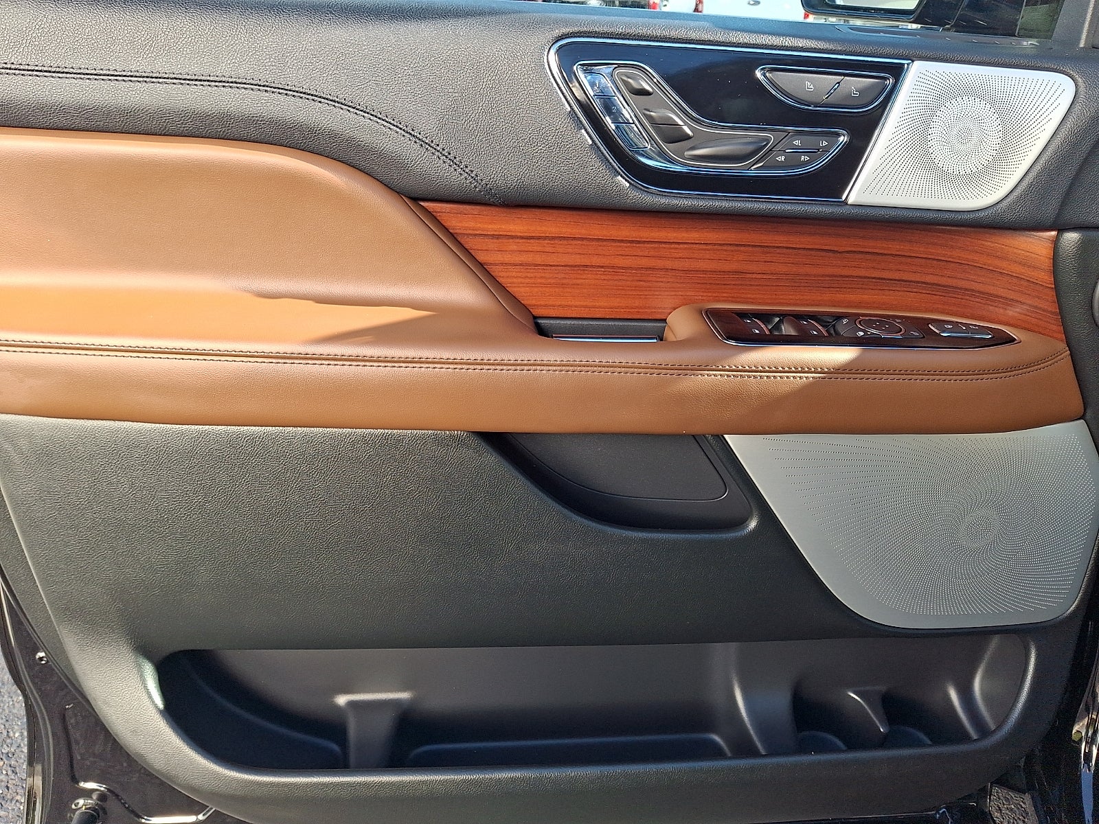 2023 Lincoln Navigator Reserve HEAVY DUTY TOW PKG