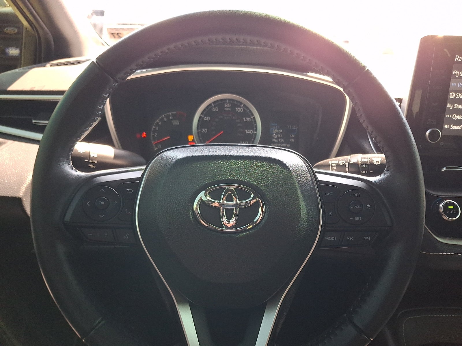 2022 Toyota Corolla Hatchback SE MANUAL