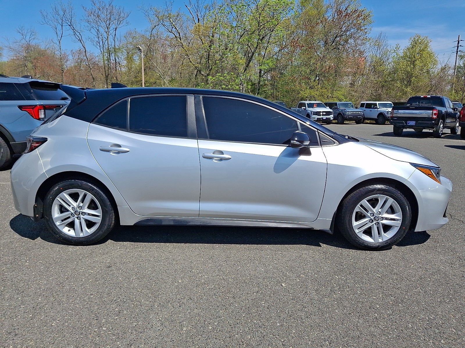2022 Toyota Corolla Hatchback SE MANUAL