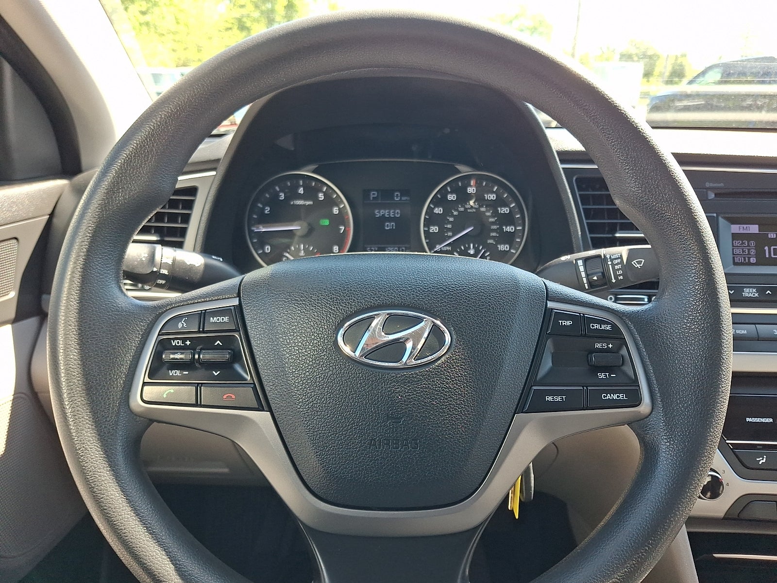 2018 Hyundai Elantra SE PERFECT COMMUTER OR FIRST CAR