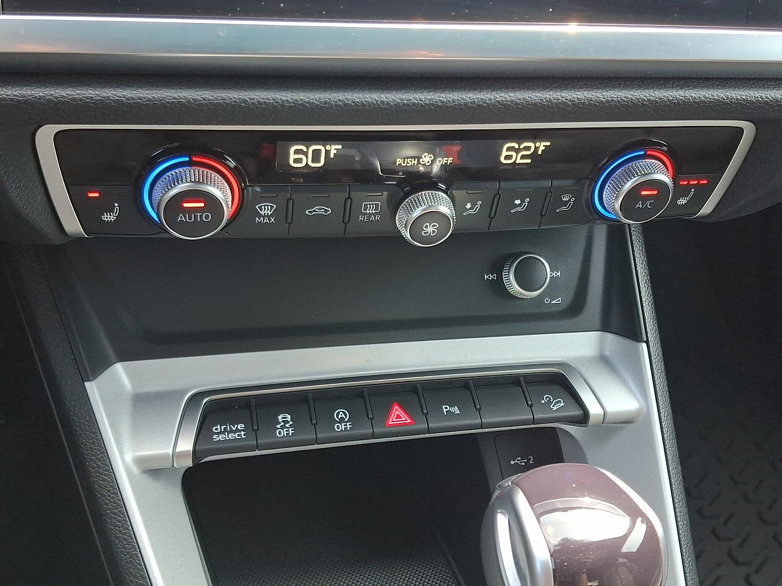 2022 Audi Q3 Premium Plus 45 TFSI S line quattro Tiptronic