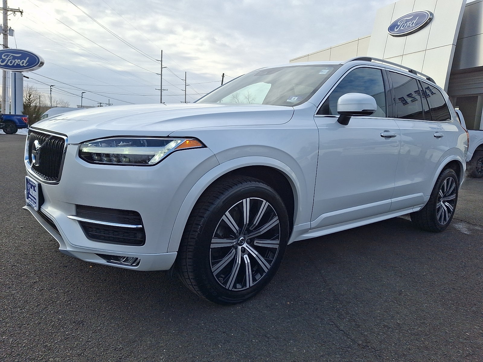 2019 Volvo XC90 T5 Momentum
