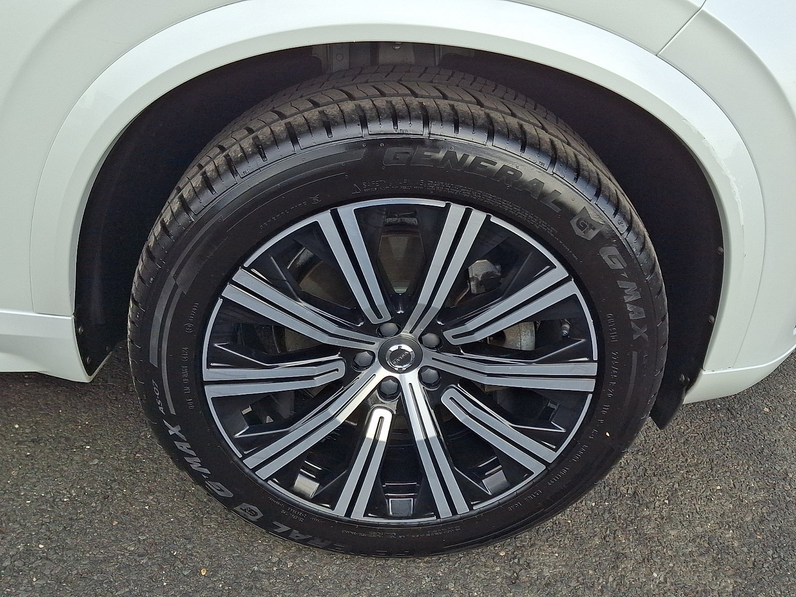 2019 Volvo XC90 T5 Momentum