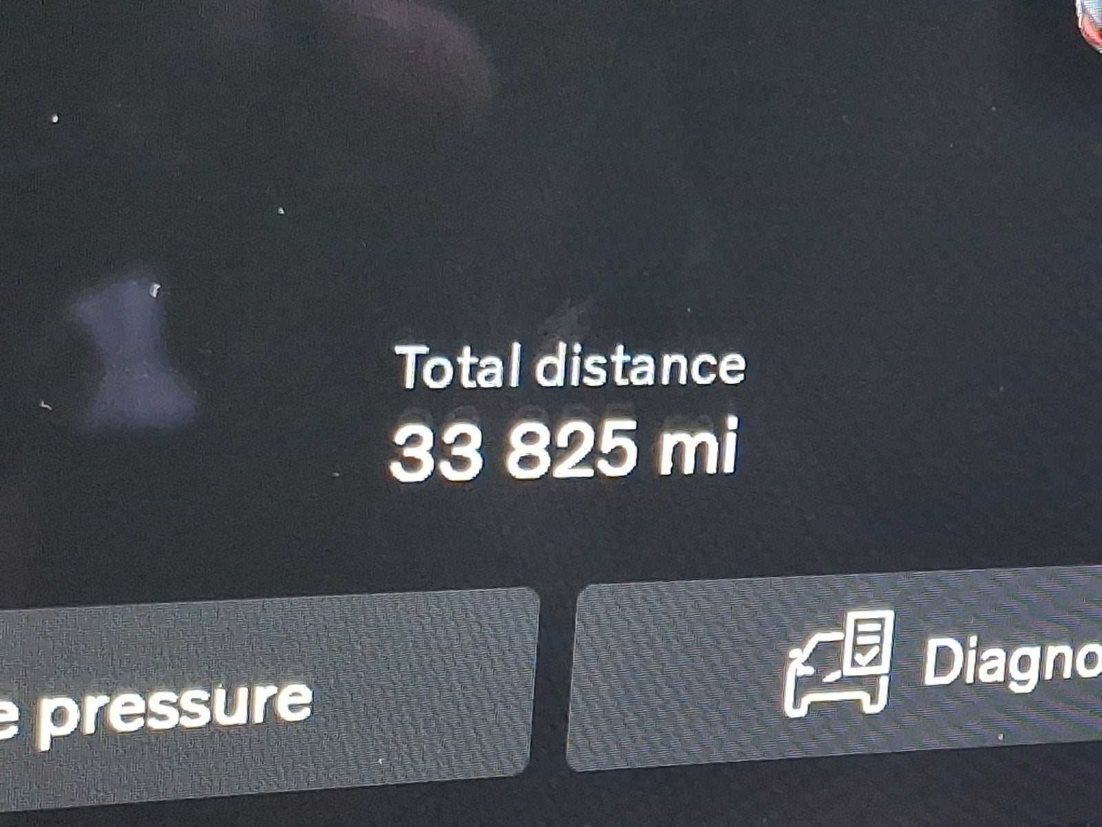 2023 Volvo XC60 B5 Ultimate Dark Theme