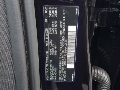 2023 Volvo XC60 B5 Ultimate Dark Theme
