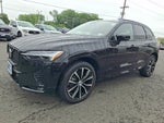 2023 Volvo XC60 B5 Ultimate Dark Theme