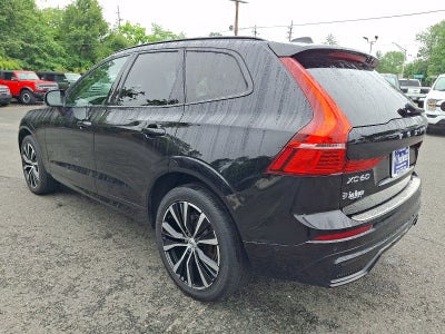 2023 Volvo XC60 B5 Ultimate Dark Theme